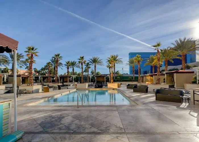 Mgm Signature-15-611 Strip View Jacuzzi Studio